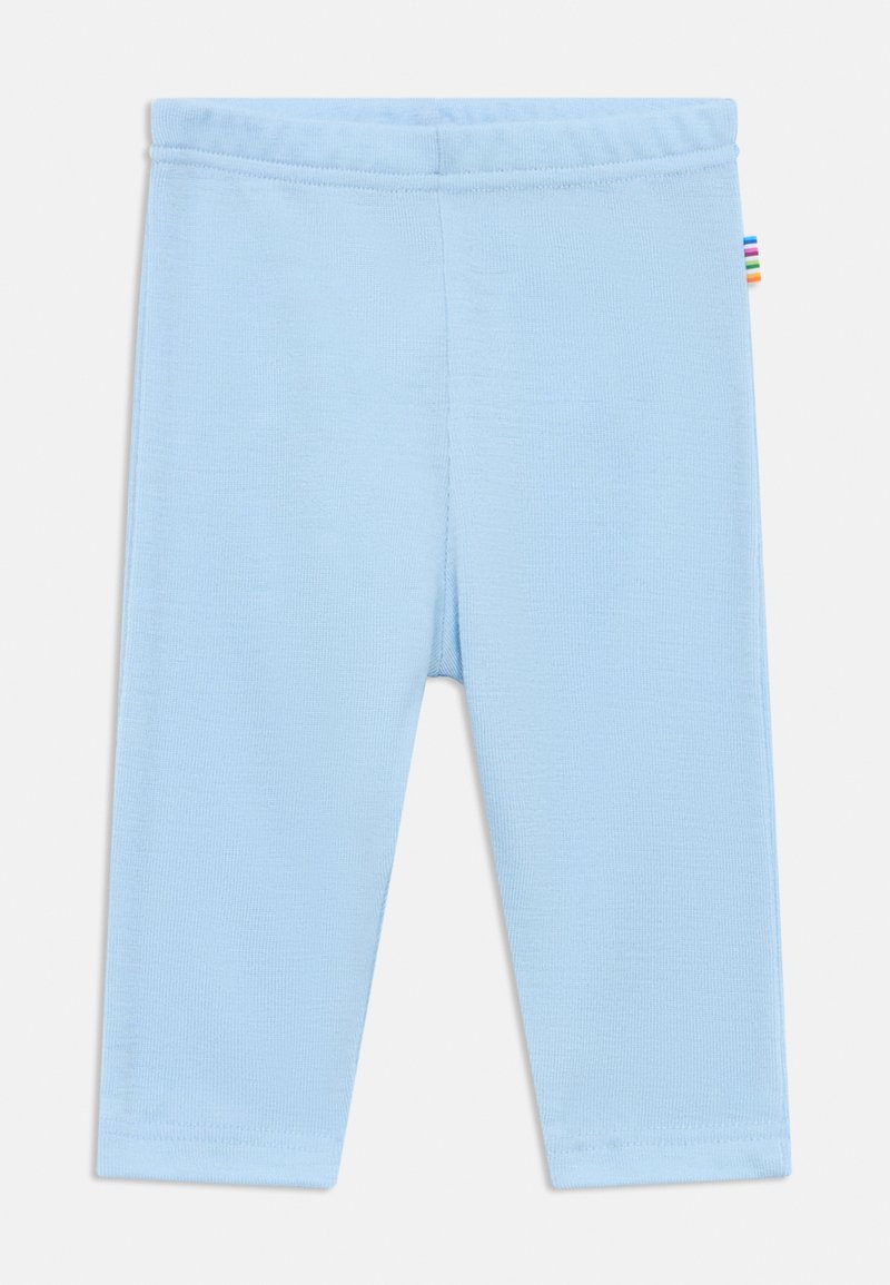 Βρεφικό κολάν από απαλό γαλάζιο ύφασμα με ελαστική μέση και μικρή πολύχρωμη ετικέτα στη δεξιά ραφή.