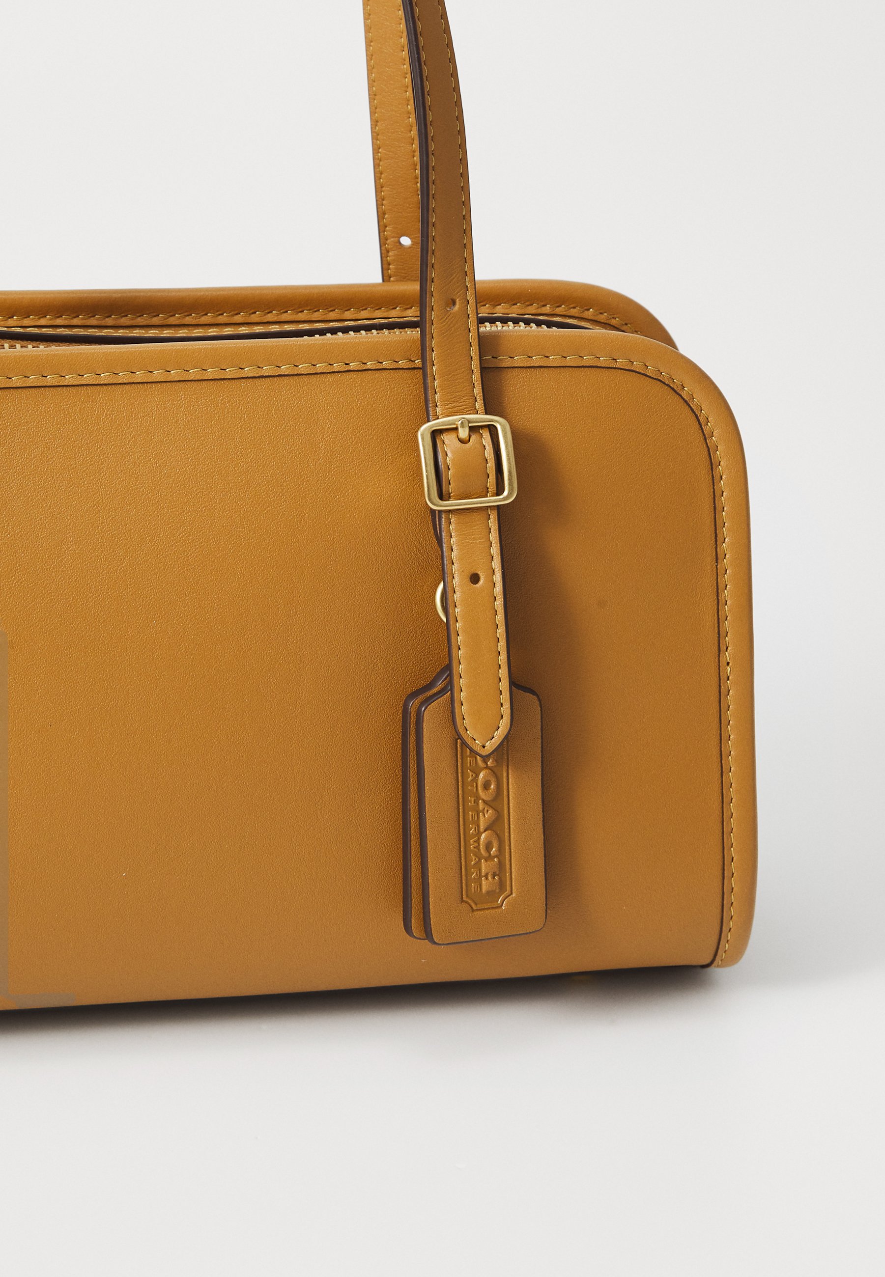 COACH SWING ZIP BAG - Handbag - honey brown/light brown - Zalando.ie