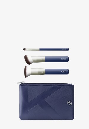 KIKO Milano BUSINESS DAY IN MILAN - ESSENTIAL BRUSH SET - Makeupbørstesæt