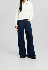 Bershka Jumper - white