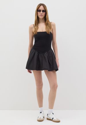 Vestito di maglina - black