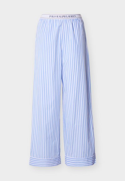Φαρδιά πιτζάμα με κάθετες ρίγες σε ανοιχτό γαλάζιο και λευκό, με ελαστική μέση και μανσέτες στο τελείωμα, διακοσμημένη με το λογότυπο "Polo Ralph Lauren".
