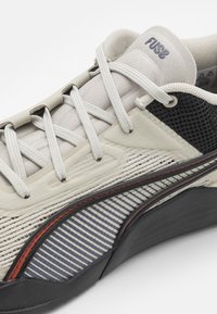 Puma FUSE 3.0 - Træningssko - vapor gray/mars red/black