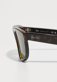 Ray-Ban BOYFRIEND REVERSE - Ochelari de soare - dark havana
