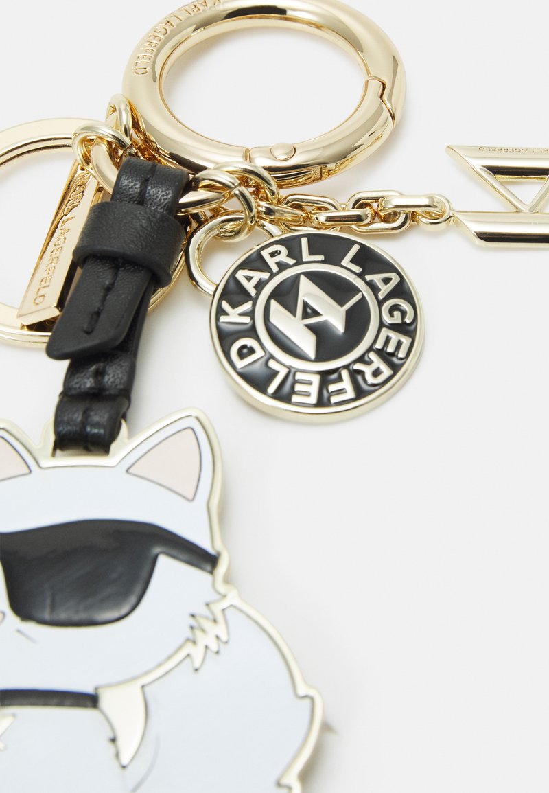 Harts Charles the Third Coronation Trolley locker Token Keyring New shape,12 sided x 1 unit (Black) : Buy Online at Best Price in KSA - Souq is now