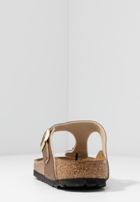 Birkenstock GIZEH - Sandali - gold