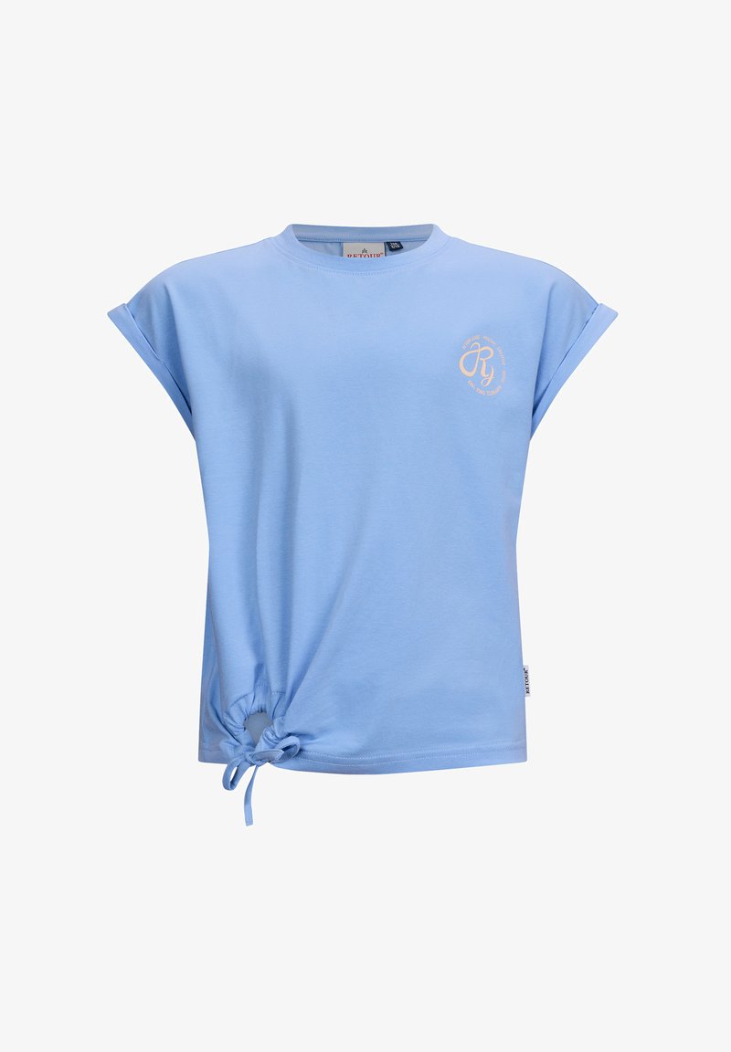 Jasnoniebieska bawełniana koszulka z podwiniętymi rękawami i węzełkiem po lewej stronie. Posiada okrągłe logo w delikatnym odcieniu brzoskwini.