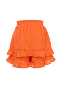 Oranje geweven shorts met een gelaagde ruches zoom, voorzien van delicate kanten afwerking langs de taille en onderste randen.