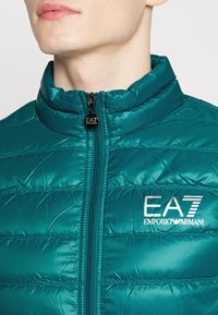 EA7 Emporio Armani WAISTCOAT - Colete - green