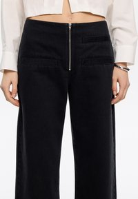 Bimba Y Lola TOBILLERO  - Ravne kavbojke - denim lavado