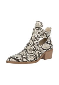 Botín con un diseño de estampado de serpiente en blanco y negro. Presenta herrajes plateados, correas dobles y un bajo tacón cuadrado marrón.