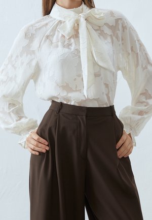 Blouse - off-white