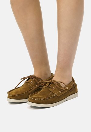 IRIN - Chaussures bateau - marron