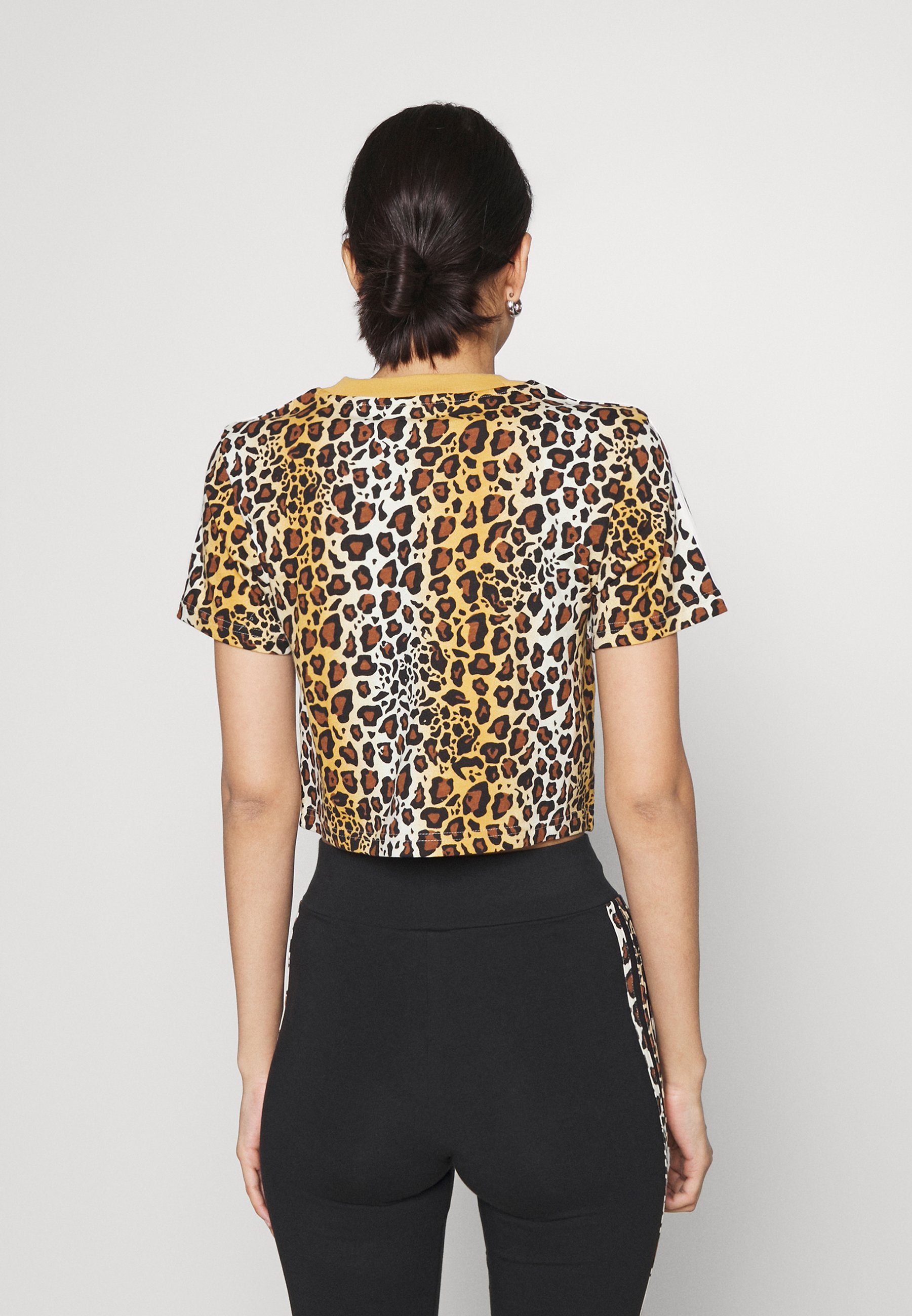 adidas Originals LEOPARD CROPPED TEE 