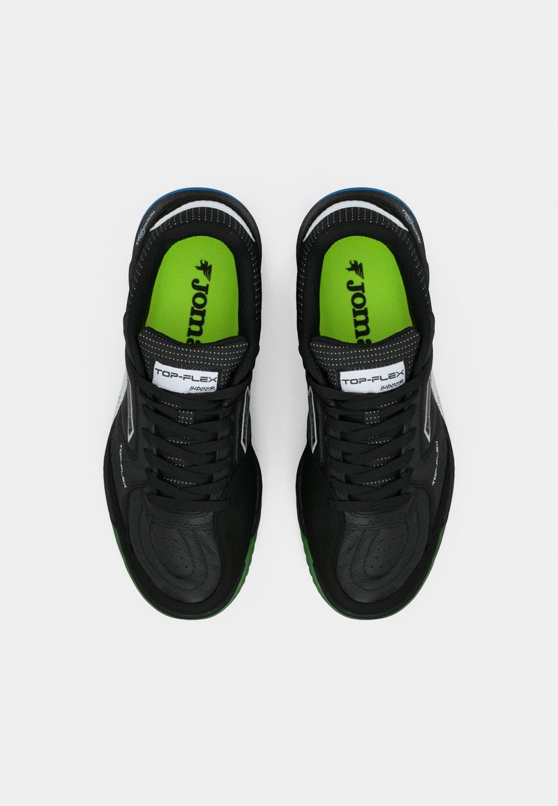 Joma Top Flex 21 TOPS IN Wit - Schoenen Indoor Heren € 57,89 Joma Top Flex 21 TOPS IN Wit - Schoenen Indoor Heren € 57,89