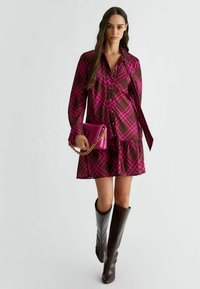 LIU JO PRINTED - Abito a camicia - pink