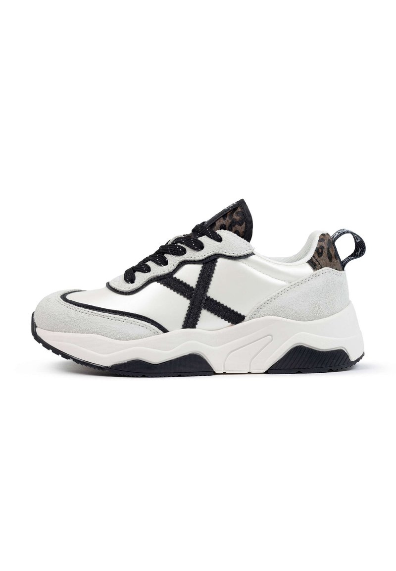 MUNICH Baskets basses - white