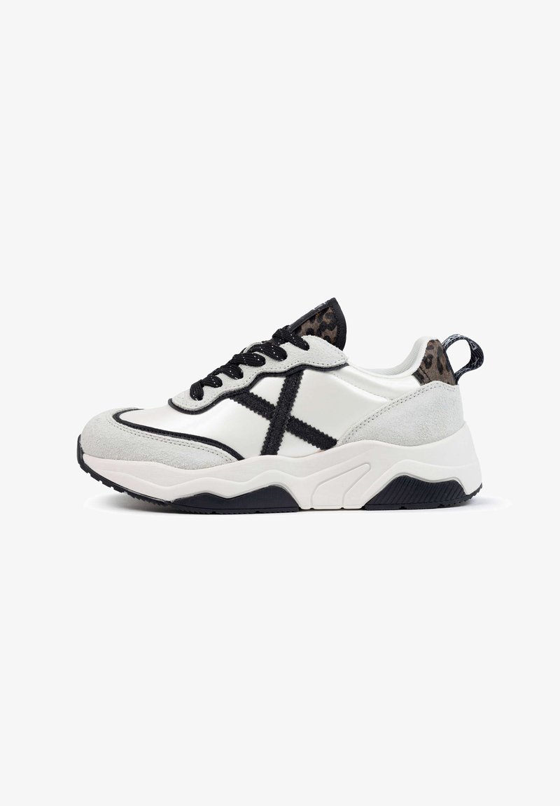 MUNICH Trainers - white