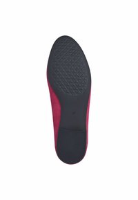 Zool in zwart rubber met een getextureerd ruitpatroon. Bovenkant in roze suède. Maat 37 aangegeven op de zool.