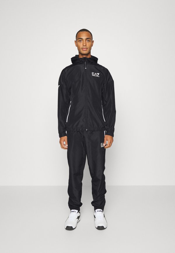 TUTA SPORTIVA - Tracksuit