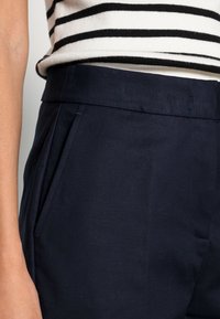 Tommy Hilfiger Chinos - dark blue