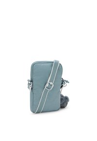 Gråblå stof crossbody taske med lynlås, justerbart strop og grå pom-pom detalje. Rektangulær form med flad design.