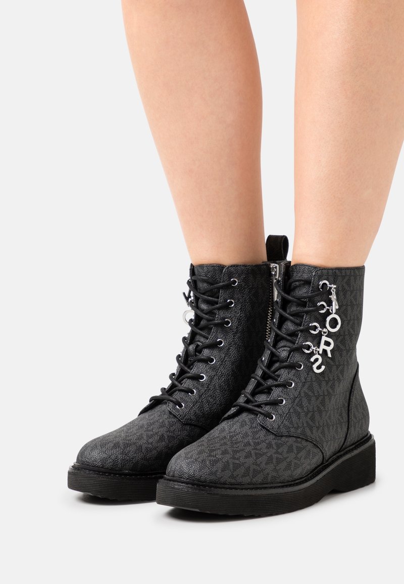 MICHAEL Michael Kors Botines con plataforma - black