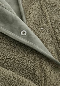 Next Polárdzseki - khaki green
