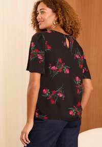 Love & Roses FLUTTER - REGULAR FIT - Blūze - black floral