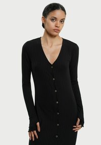RESIDUS Gebreide jurk - black