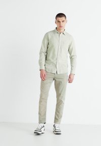 Thumbnail Image 2