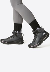 The North Face - VECTIV FASTPACK MID FUTURELIGHT - Vaelluskengät - tnf black asphalt grey Pienoiskuva 1