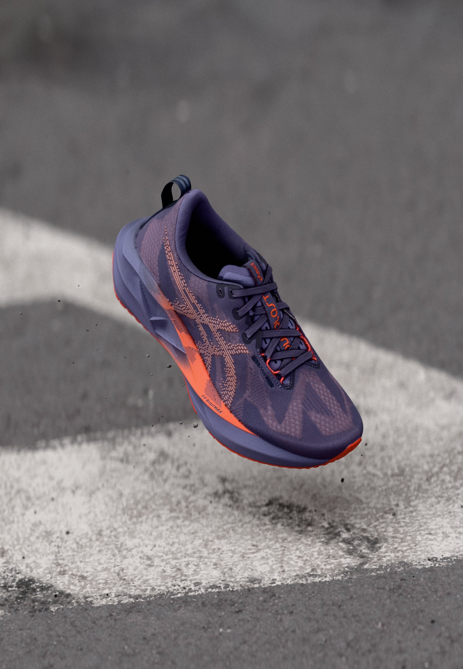 唯一販売者★ (W) Asics Novablast 5 Greyish Purple Coral Reef Beli ASICS Novablast 5 Greyish Purple Coral Reef (Women's