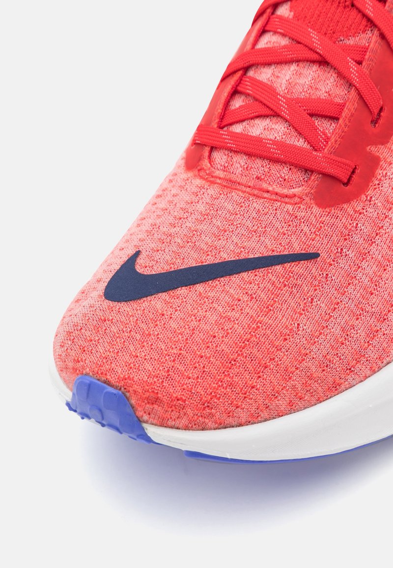 Nike Performance Scarpe da corsa su strada red/rosso (Second