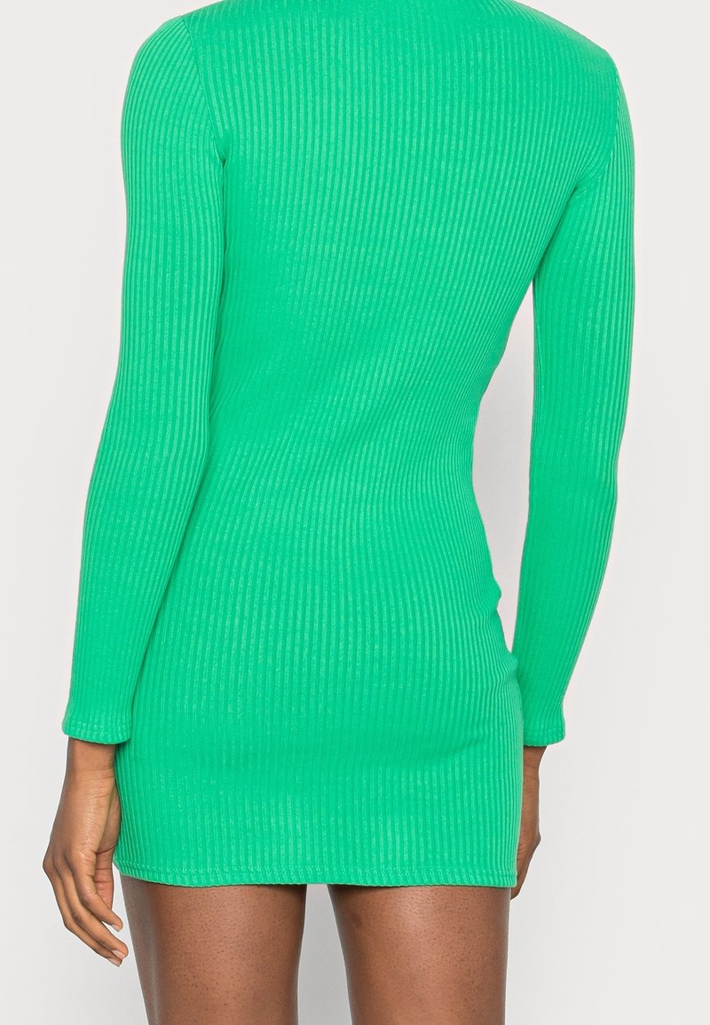 BDG Urban Outfitters Shift dress - green - (Pre-owned) - Zalando.ie