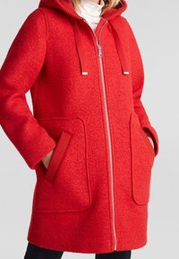 Esprit Abrigo clásico - red