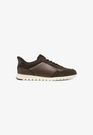 Geox, FLEXTRIDEZERO PLUS - Zapatillas - chocolate