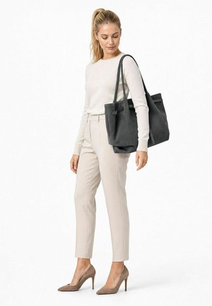 Les Visionnaires, BONNIE SHOPPER TASCHE LEDER 51 CM - Bolso de mano - asphalte