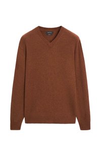 Bruine wollen trui met lange mouwen en V-hals, voorzien van geribbelde manchetten en zoom, plat gelegd tegen een witte achtergrond.