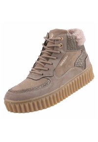 Sneaker high-top in suede marrone con accenti testurizzati, chiusura con lacci e suola in gomma spessa e rigata. Foderato con morbido pelo attorno alla caviglia.