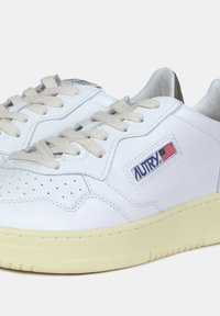 Autry MEDALIST - Sneakers basse - bianco militare