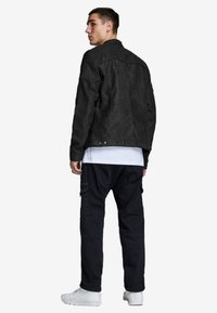 Jack & Jones JJEROCKY NOOS - Casaco de pele sintética - black
