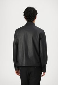 Belstaff WALKHAM czarny