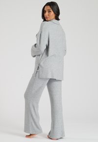 Loungeable SOFT 1/4 ZIP TOP AND WIDE LEG SET - Pigiama - silver