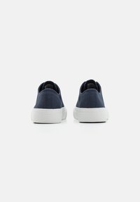 Anna Field Tossud - dark blue