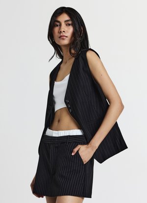 Calliope Shorts - var ultrablack