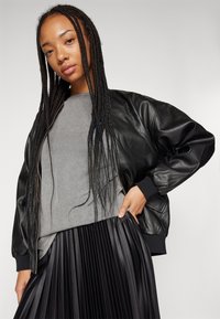 Noisy May NMRONJA OVERSIZE JACKET - Bombera - black