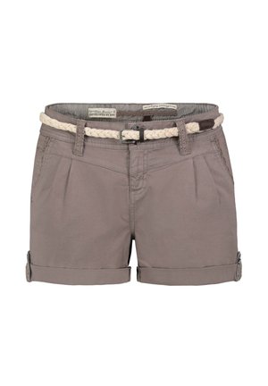 Dunkelbeige Baumwollshorts für Damen mit umgeschlagenen Säumen, vorderen Falten, Seitentaschen und einem geflochtenen, cremefarbenen Gürtel mit Metallschnalle.