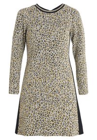 Robe imprimée léopard à manches longues, avec un décolleté noir et des panneaux latéraux, confectionnée dans un tissu texturé aux teintes jaunes et grises.