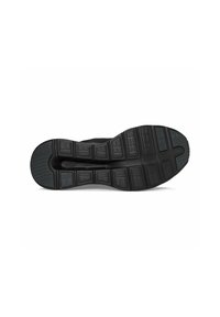 Suola di scarpa atletica nera con una superficie in gomma testurizzata caratterizzata da schemi rettangolari e quadrati per migliorare la presa e la stabilità.